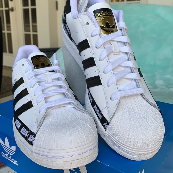 ADIDAS SUPERSTAR FTWWHT/CBLACK/GOLDMT MENS - Picture 9 of 16